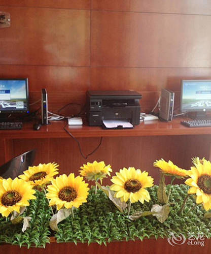 Gold Mine Express Hotel Nanning Buitenkant foto